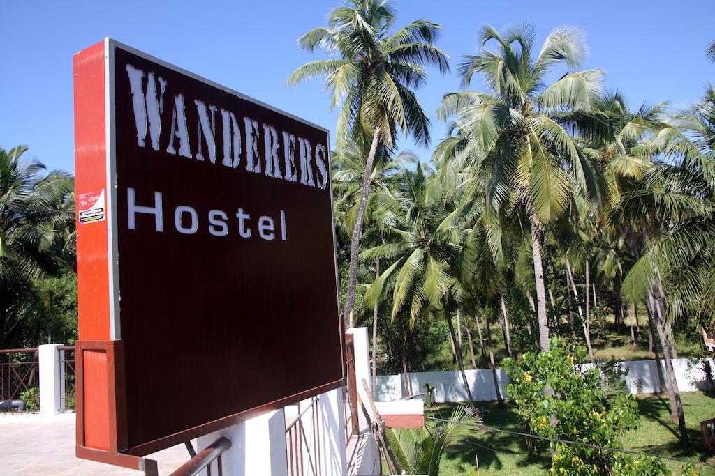 Wanderers Hostel Morjim Extérieur photo