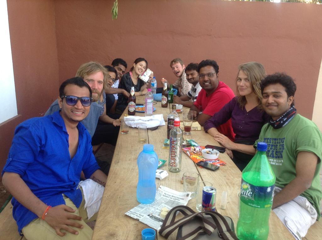Wanderers Hostel Morjim Extérieur photo